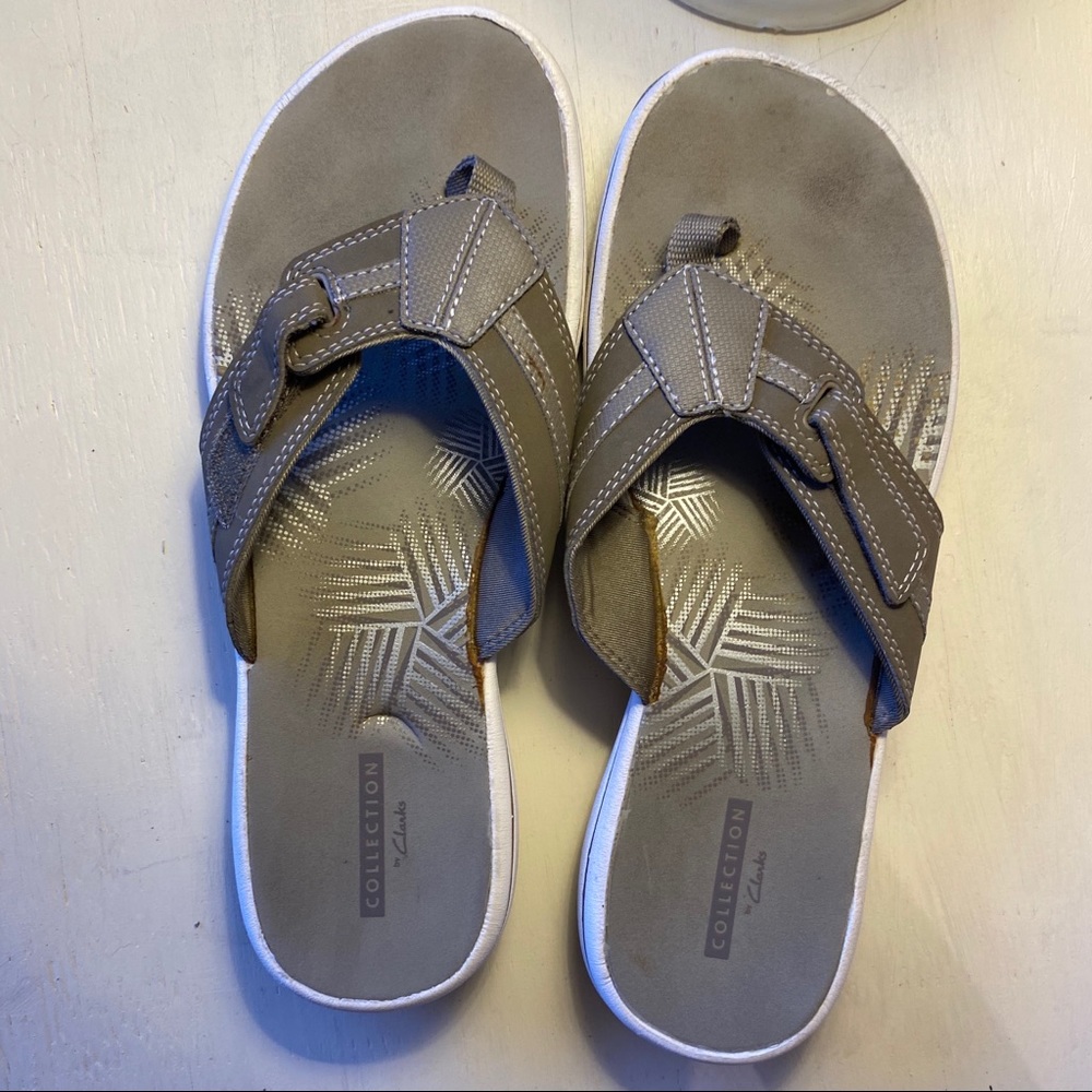 Clarks women’s flip flop sandals